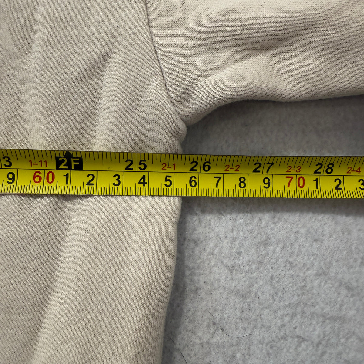 Hollister Men's Beige Fleece Pullover Hoodie Kangaroo Pockets Y2K Logo Size XL
