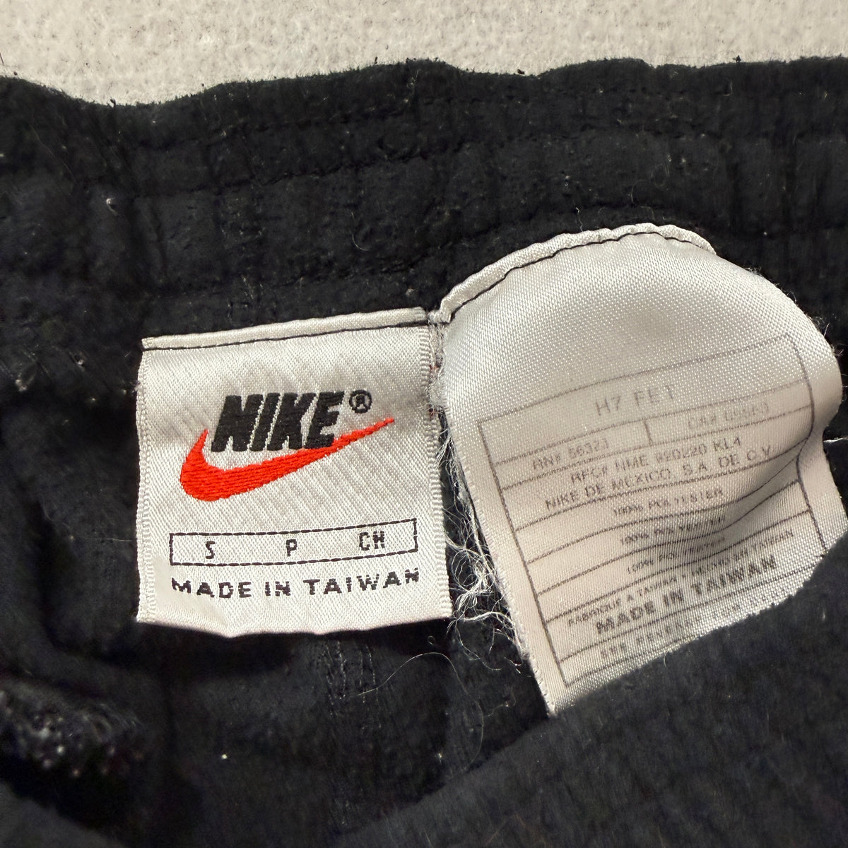 Nike Men's Black Fleece Sweatpants Zippered Pockets Drawcord Hem Logo Size S