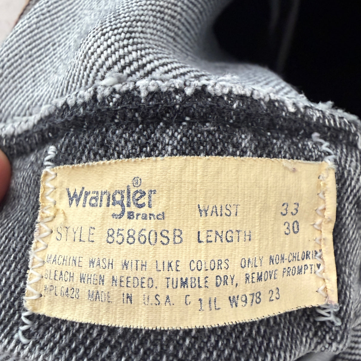 Wrangler Vintage Gray Denim Jeans USA Size 33x30 photo 3