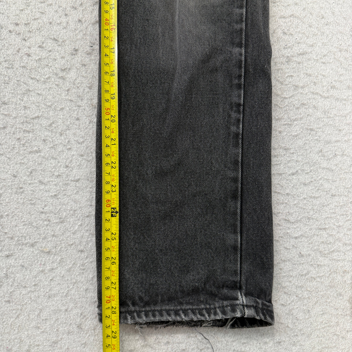 Levi's 562 Loose Fit Student Men Faded Black Denim Jeans Distressed Size W27xL30