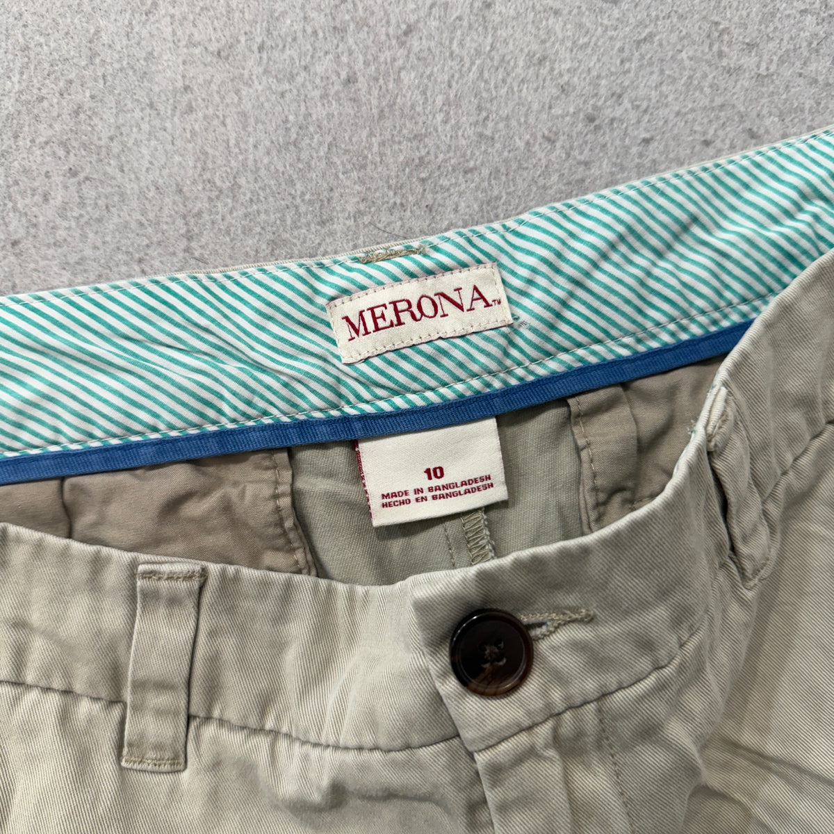 Merona Womens Khaki Chino Shorts Size 10 photo 3