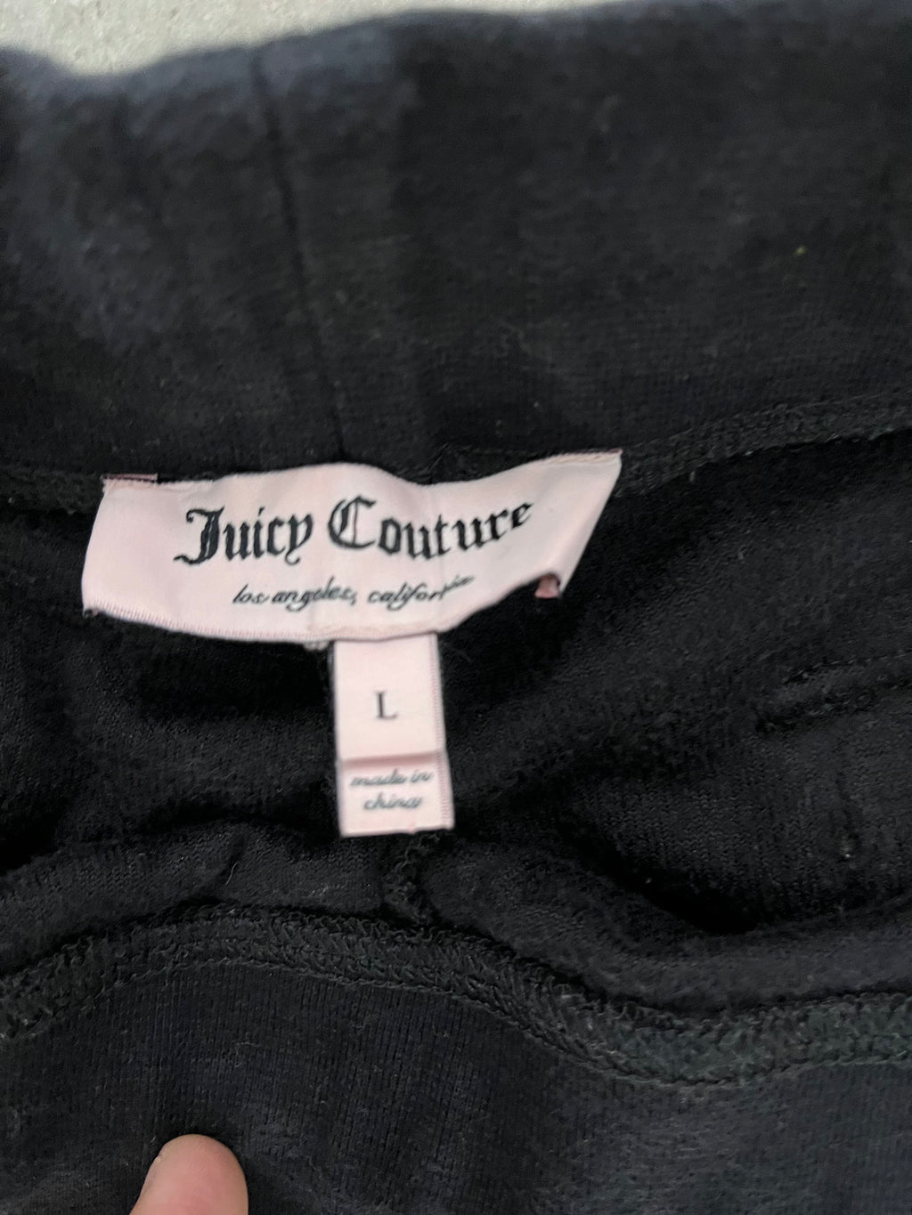 Juicy Couture Velour Back Snap Pockets + Logo Size L