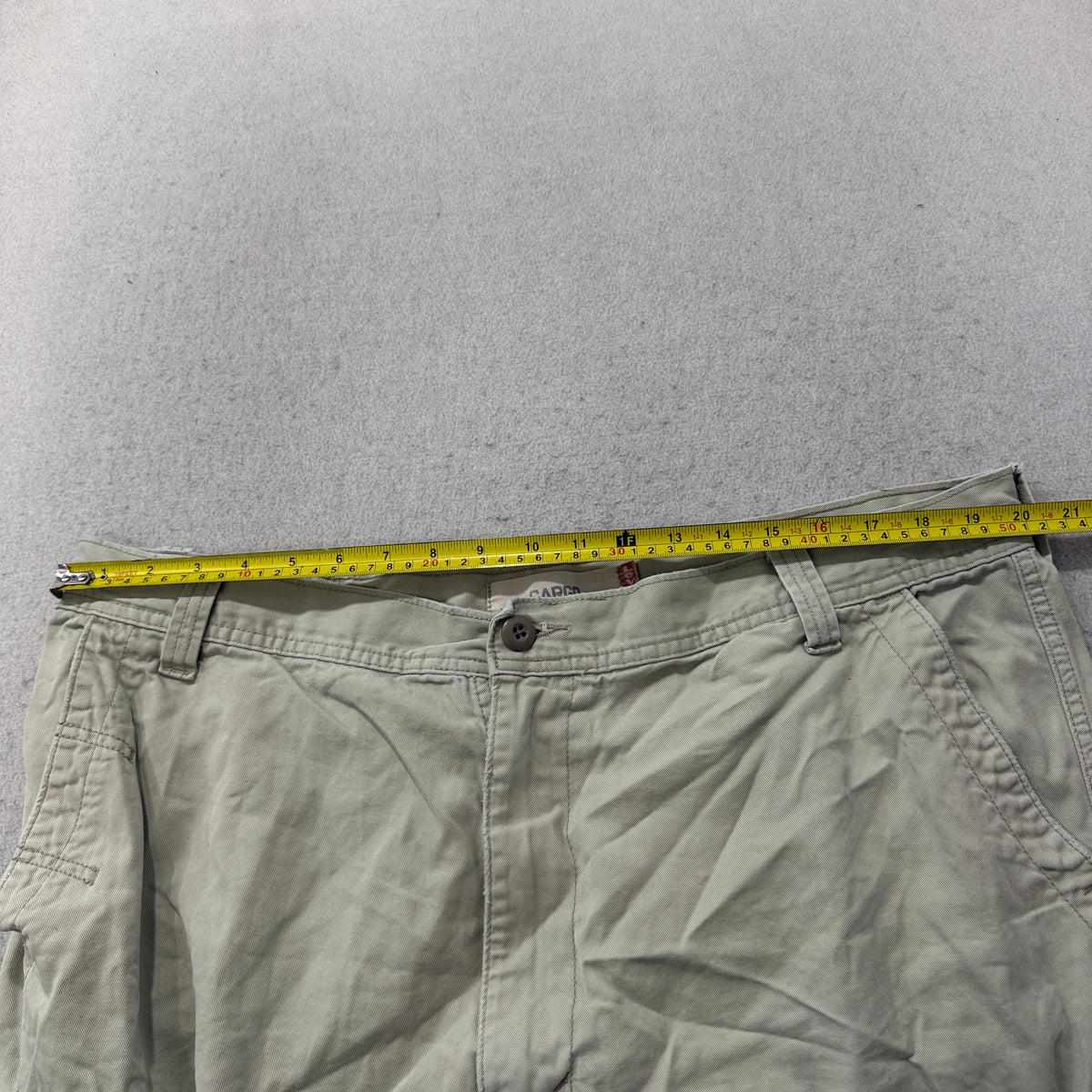 Levis Cargo Shorts Khaki Size 40 photo 5