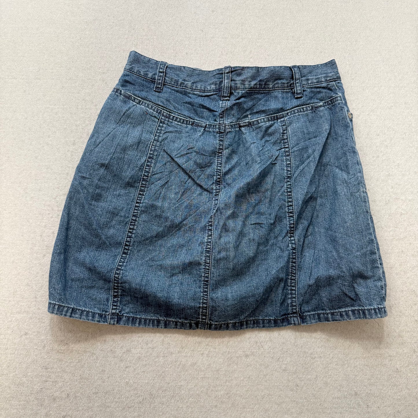 Sonoma Women's Medium Wash Blue Denim A-Line Mini Skirt Rounded Pockets Size 6