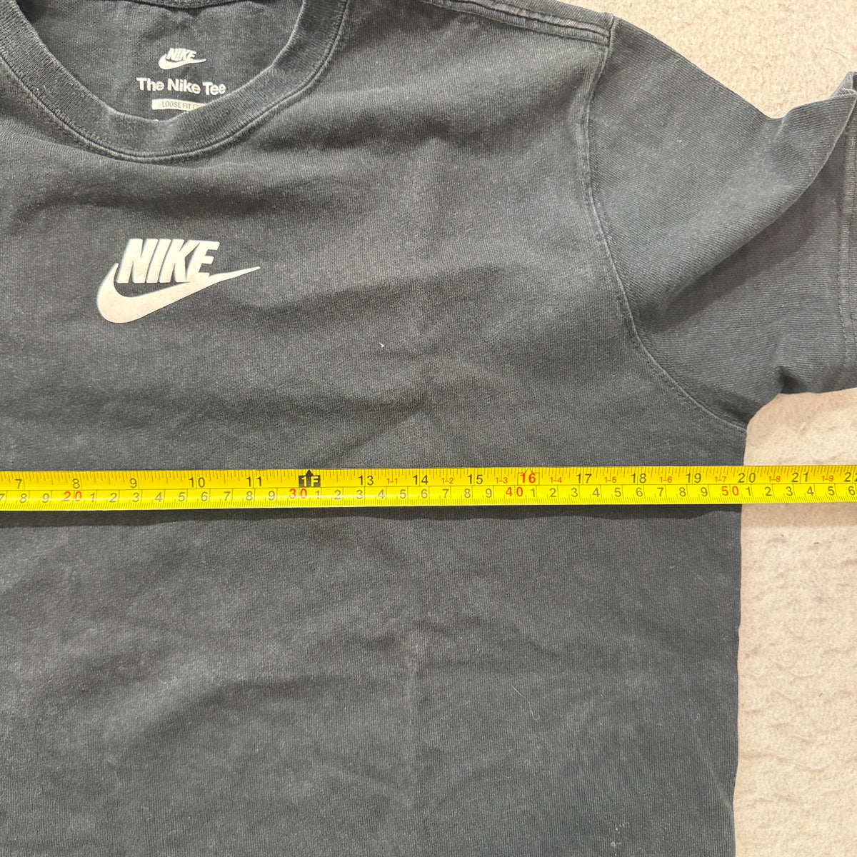 Nike swoosh tee chest