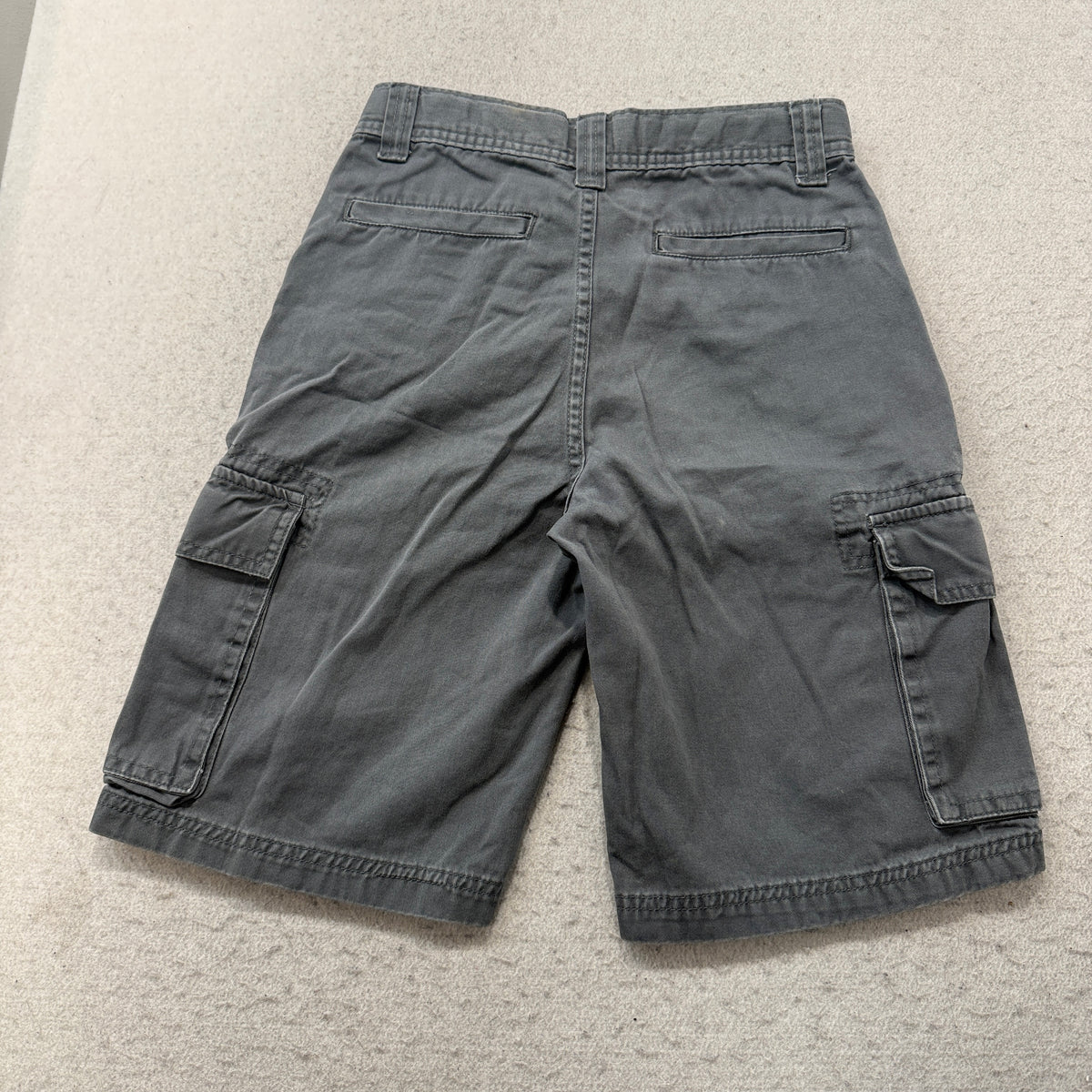 Boys Gray Cargo Shorts Size 10 photo 2