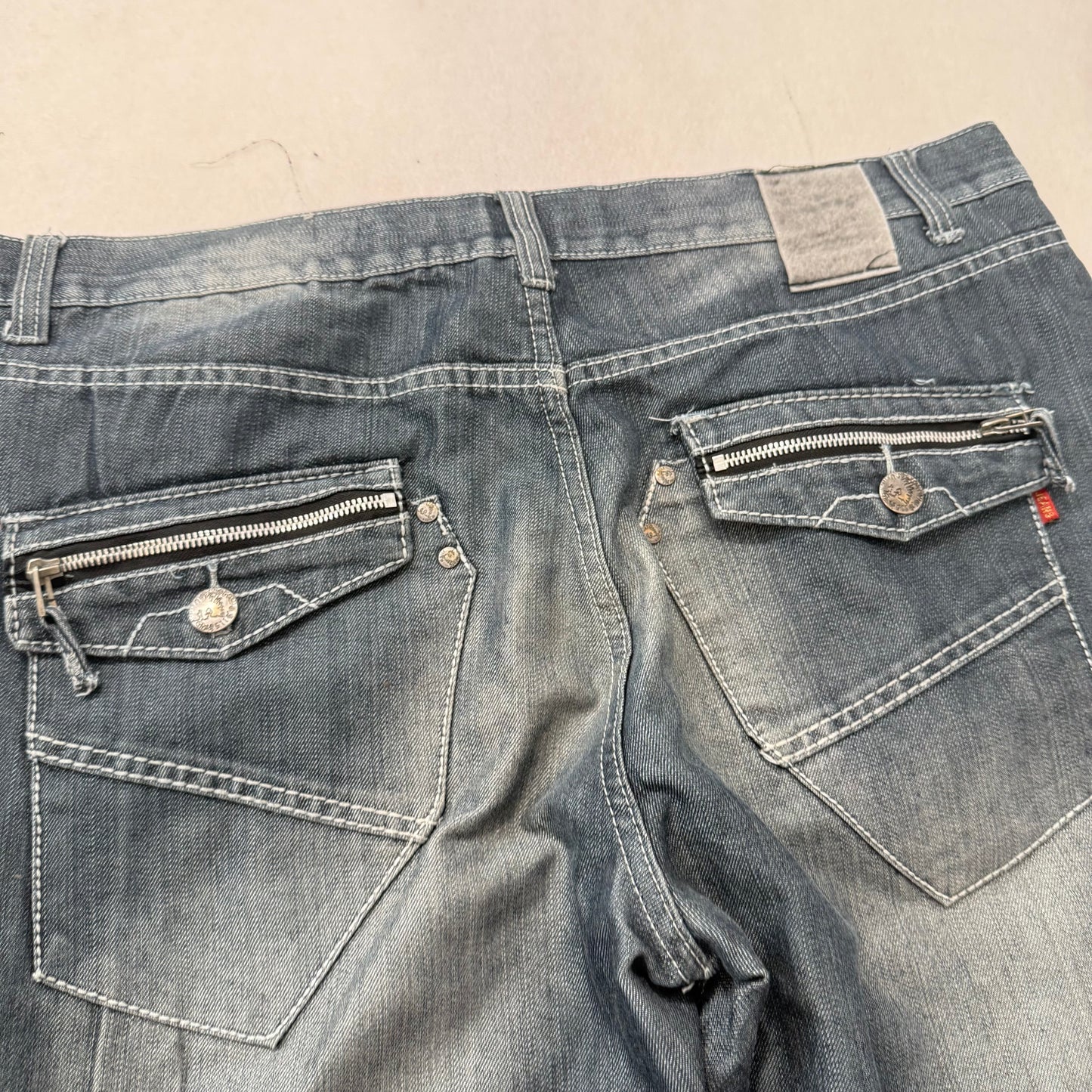 GS115 Men Medium Wash Blue Denim Straight Wide Leg Jeans Zip Flap Pocket Size 40