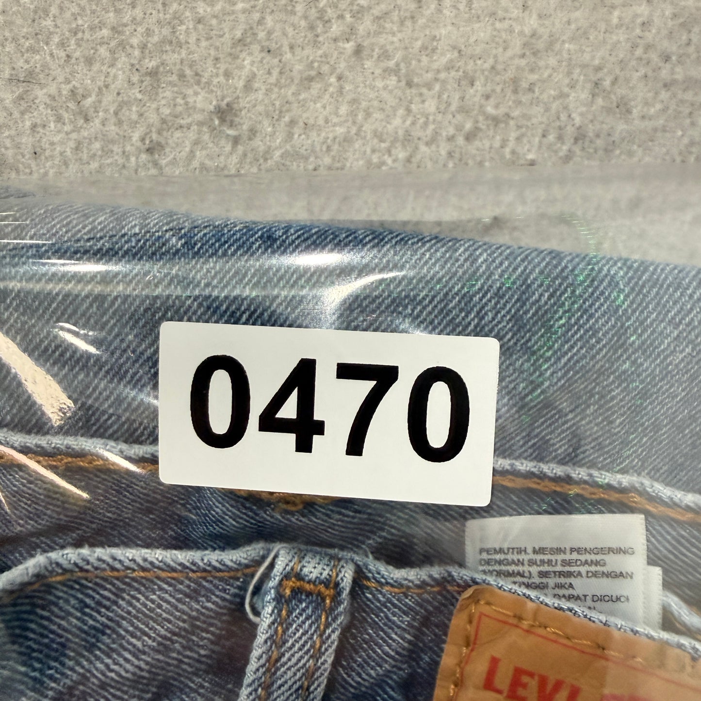 Levi's 501 Men's Blue Denim Jeans Straight Fit Zip-Fly Pockets Size W38xL30