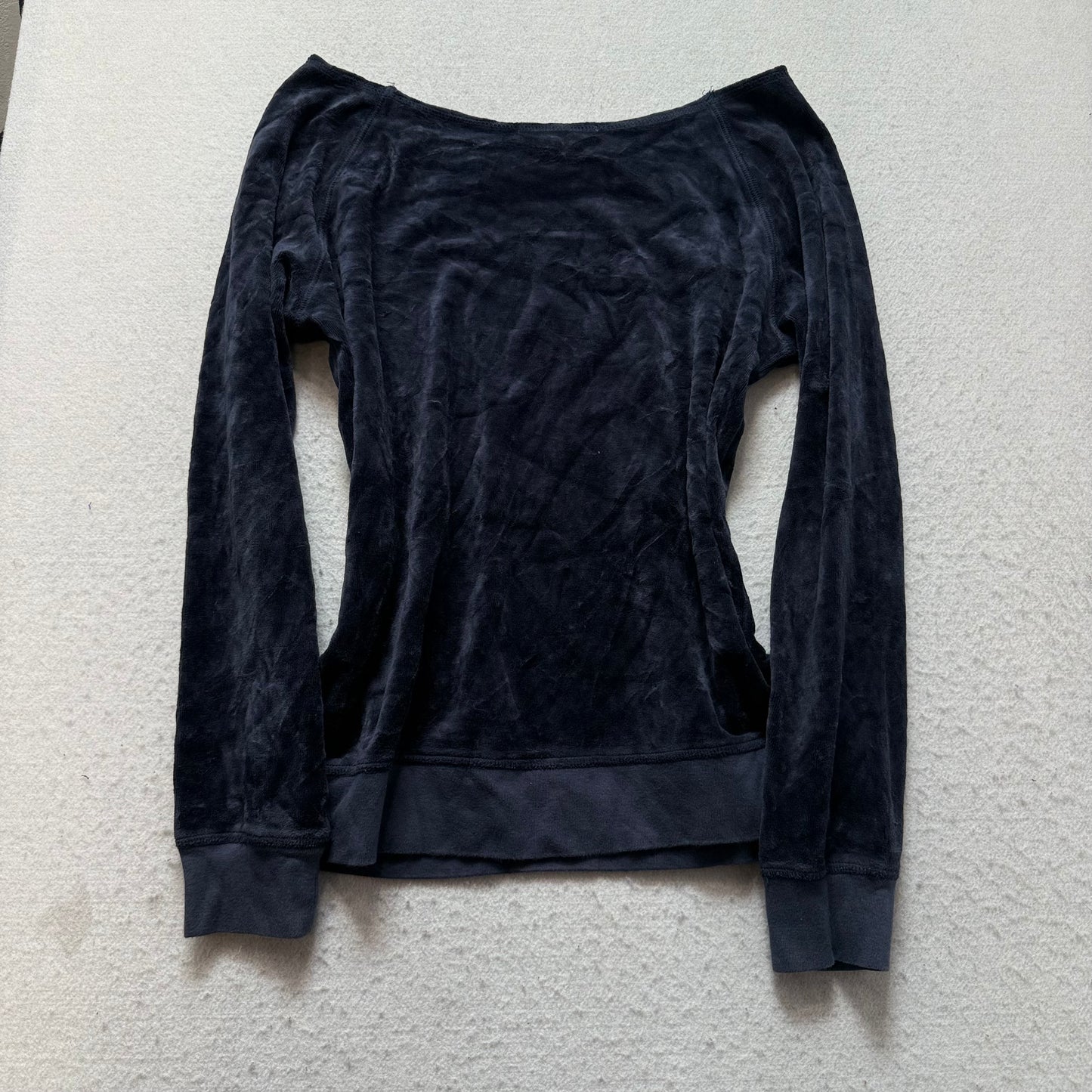 Navy bow off the shoulder