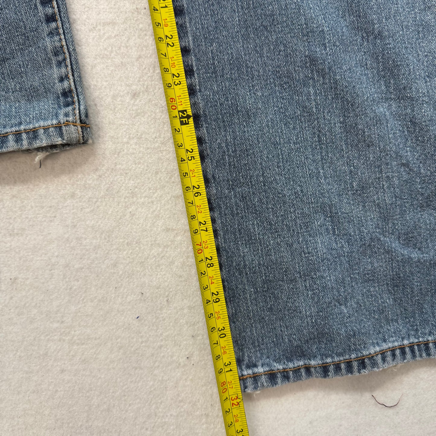 Urban Pipeline Men's Medium Wash Blue Denim Relaxed Straight Leg Jeans Size 34