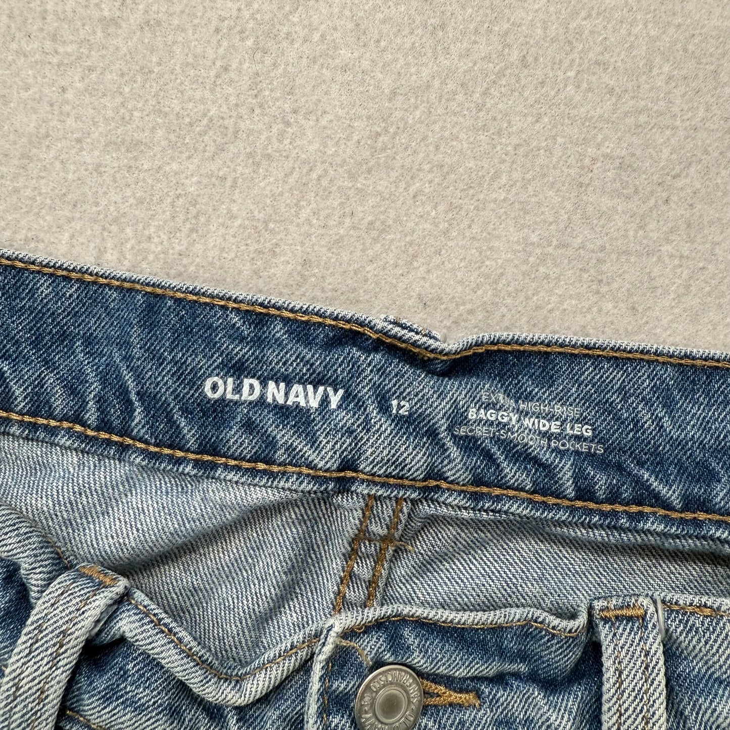 Old Navy Women's Light Wash Blue Denim Baggy Wide Leg Jeans High Rise Size 12