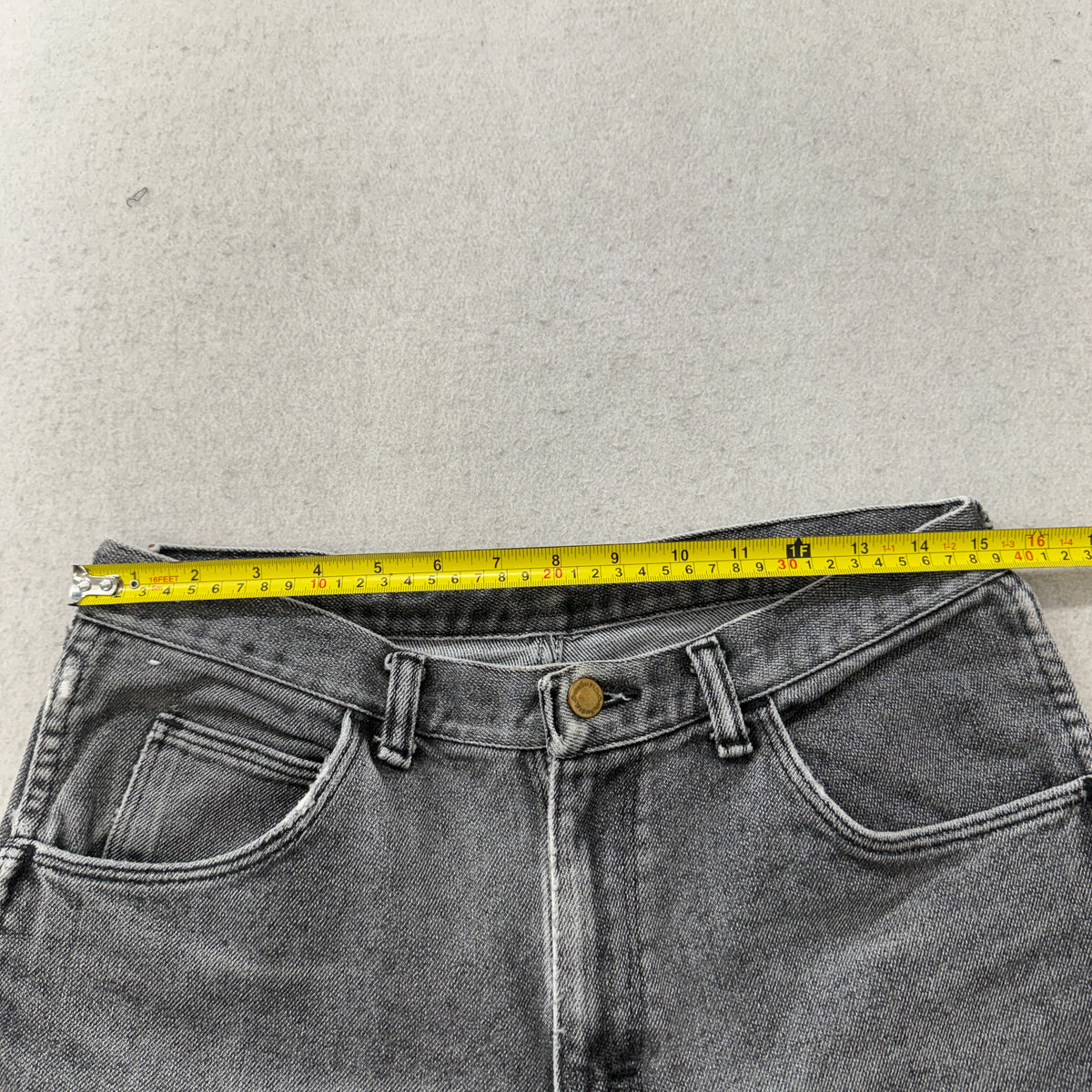 Wrangler Vintage Gray Denim Jeans USA Size 33x30 photo 4