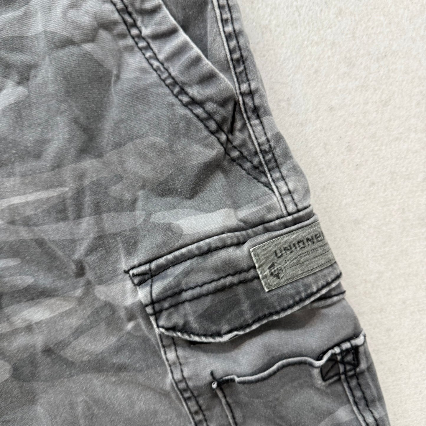 Unionbay Montego Men's Grey Camouflage Cotton Relaxed Fit Cargo Shorts Size 36