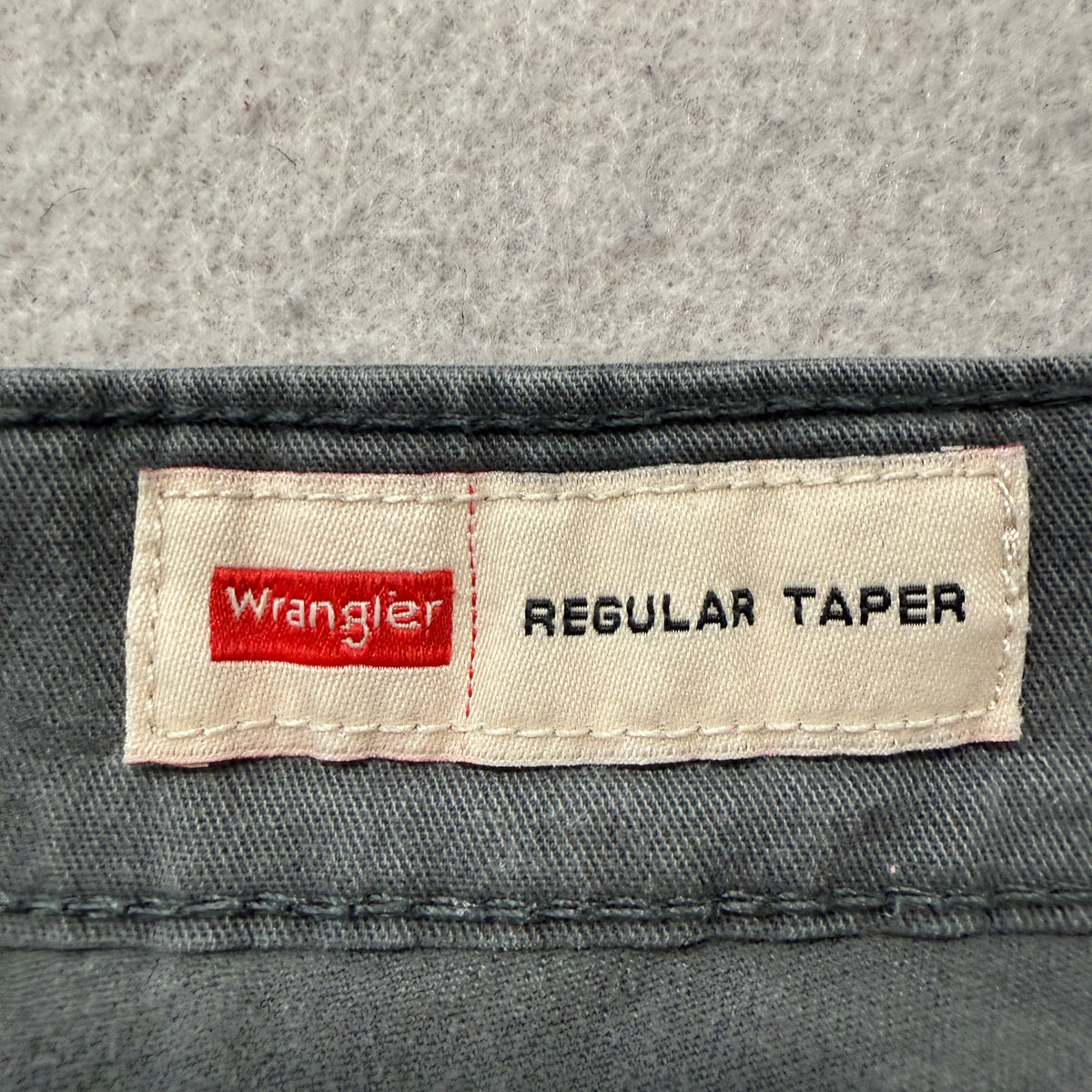 Wrangler Regular Taper Cargo Pants Men's Gray Cotton Utility Pockets Size 42 photo 3