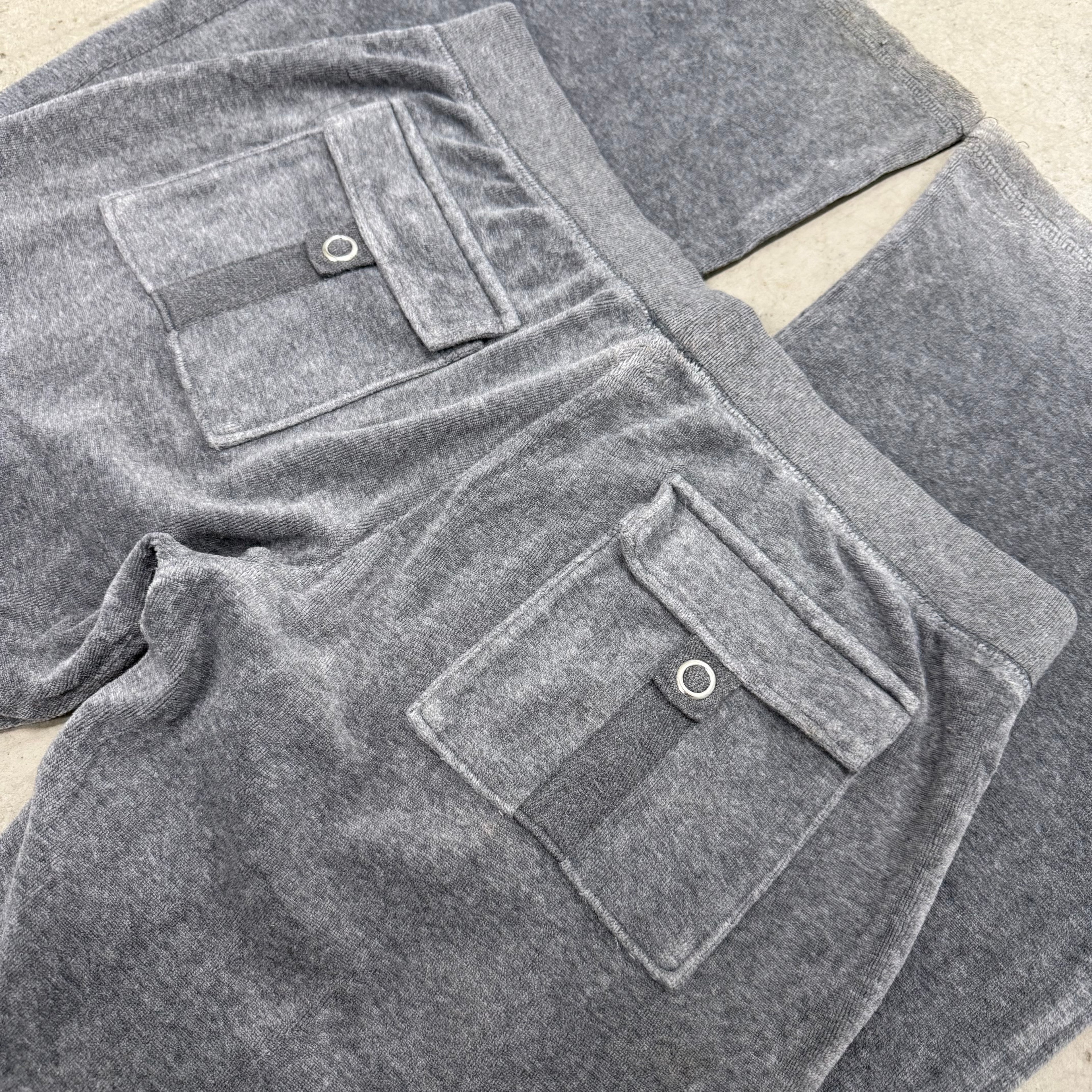 Gray VINTAGE Velour Juicy Couture Flared Back SNAP POCKETS Pants SIZE M