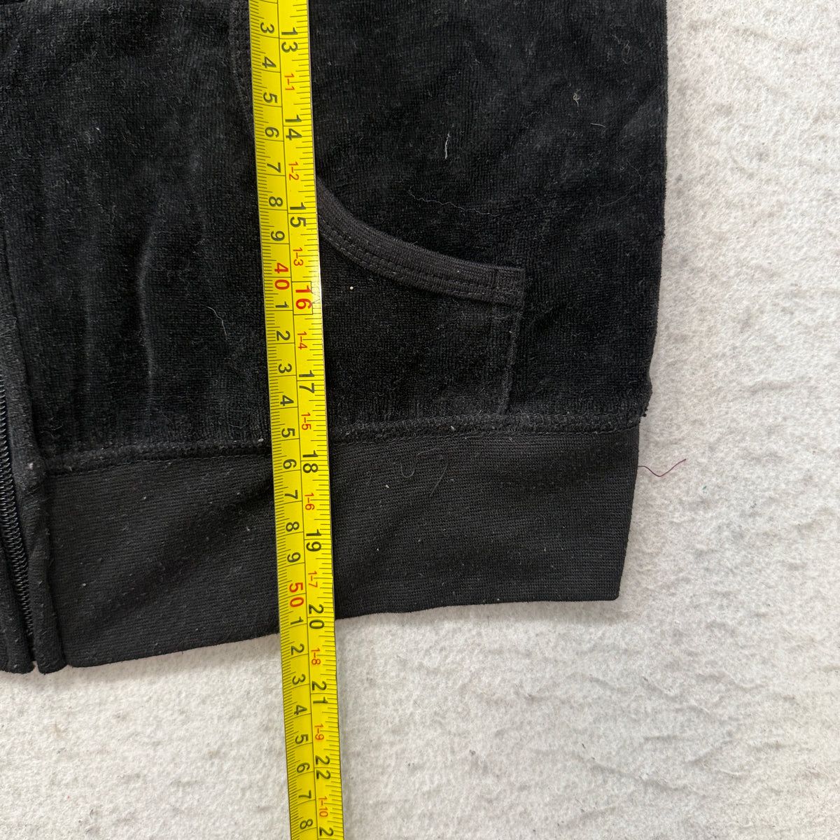 Vintage Juicy Couture Women's Black Zip-Up Hoodie Pockets Classic Y2K Size L
