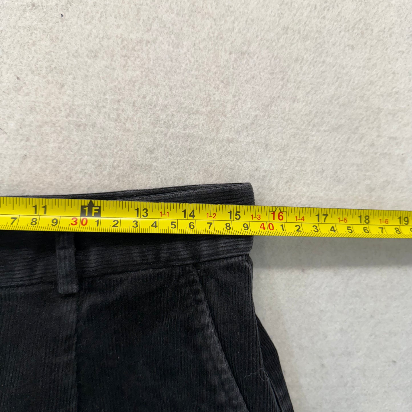 L.L.Bean Mens Black Corduroy Original Fit Straight Leg Single Pleat Pant Size 12