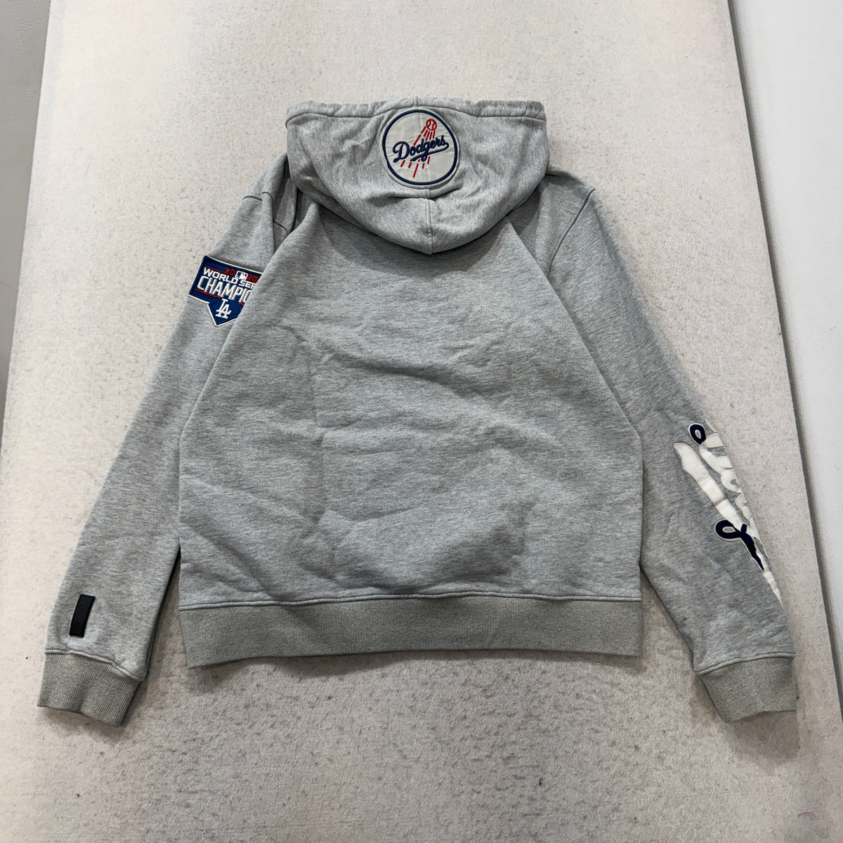 Pro Standard Dodgers hoodie back