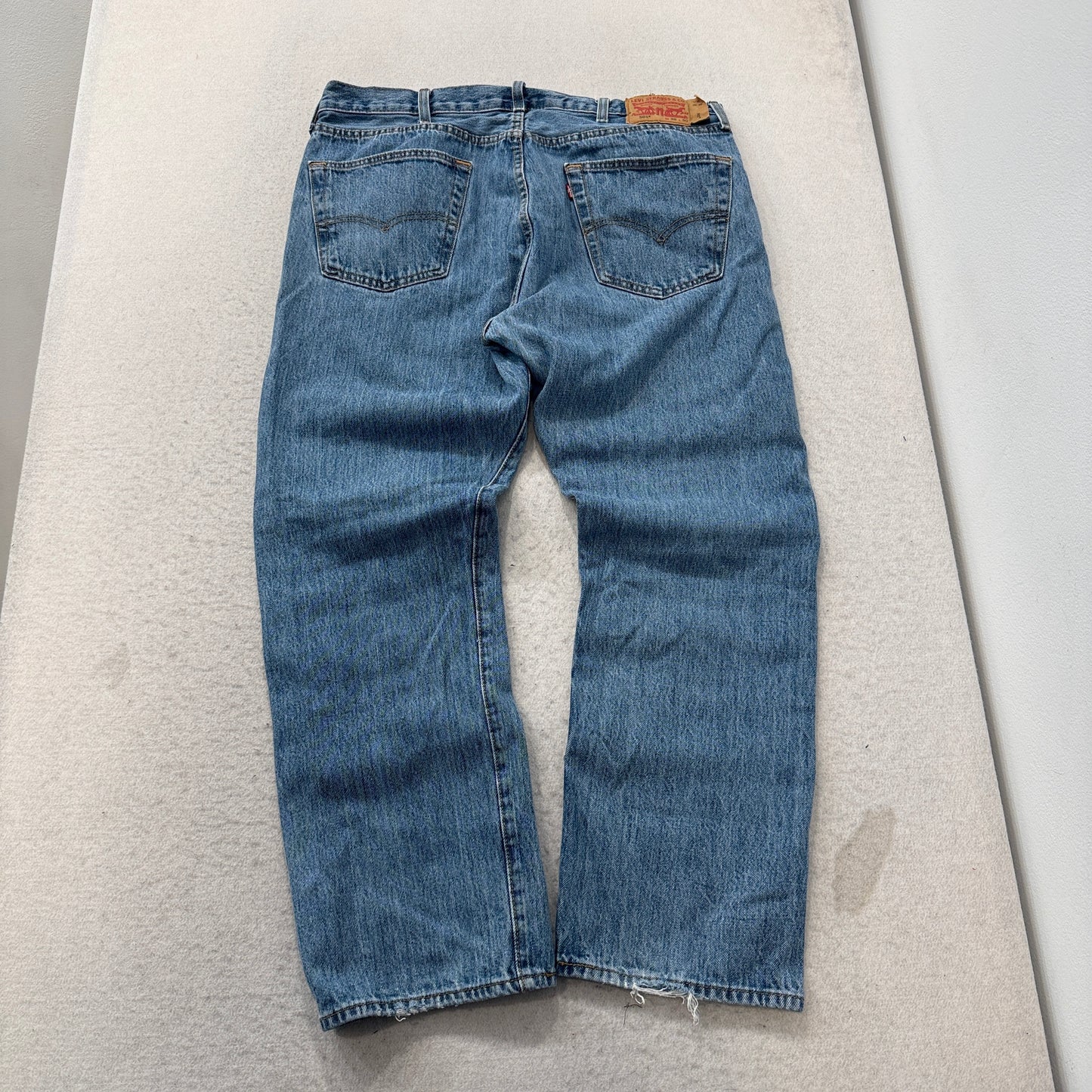 Levi's 501 Men's Blue Denim Jeans Straight Fit Zip-Fly Pockets Size W38xL30