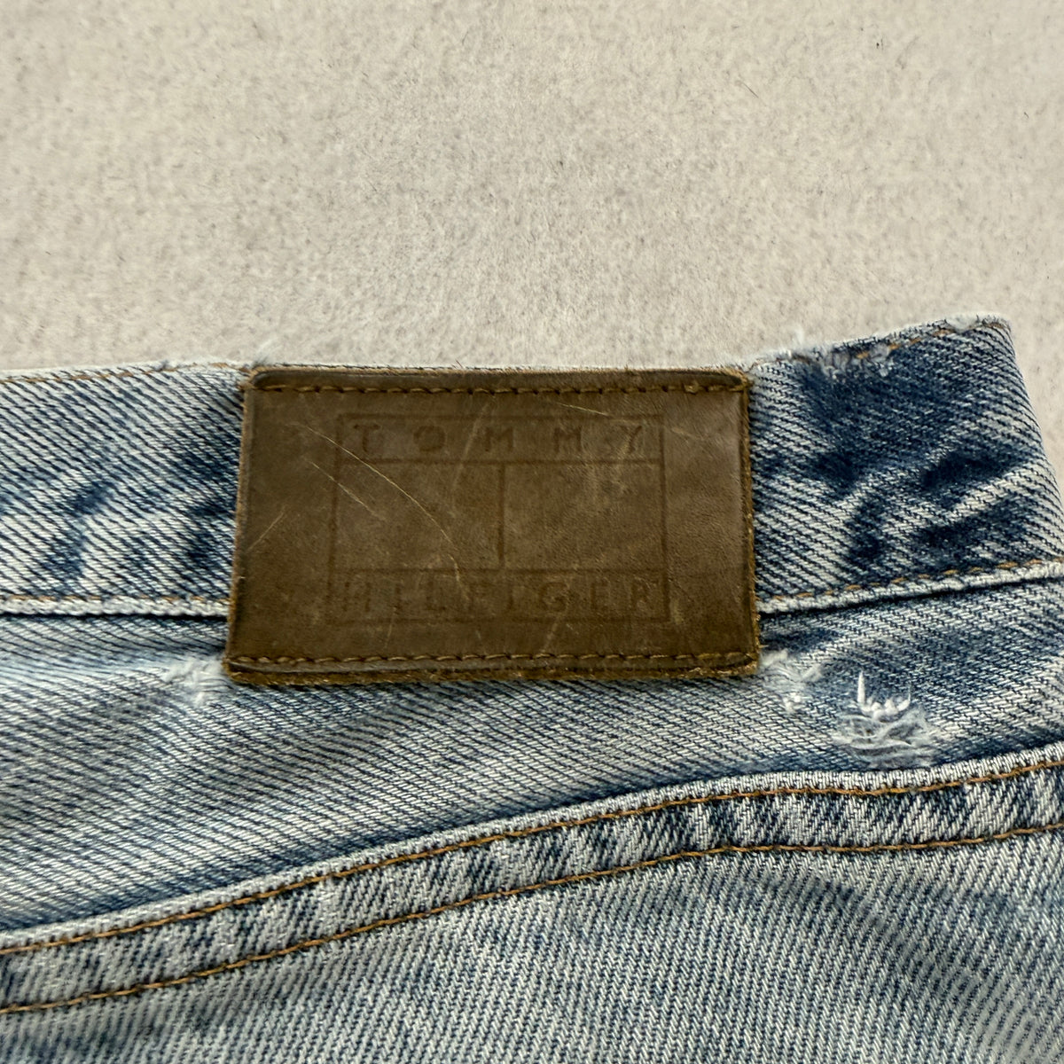 Tommy Jeans Vintage Light Wash Jeans Size 36x30 photo 7