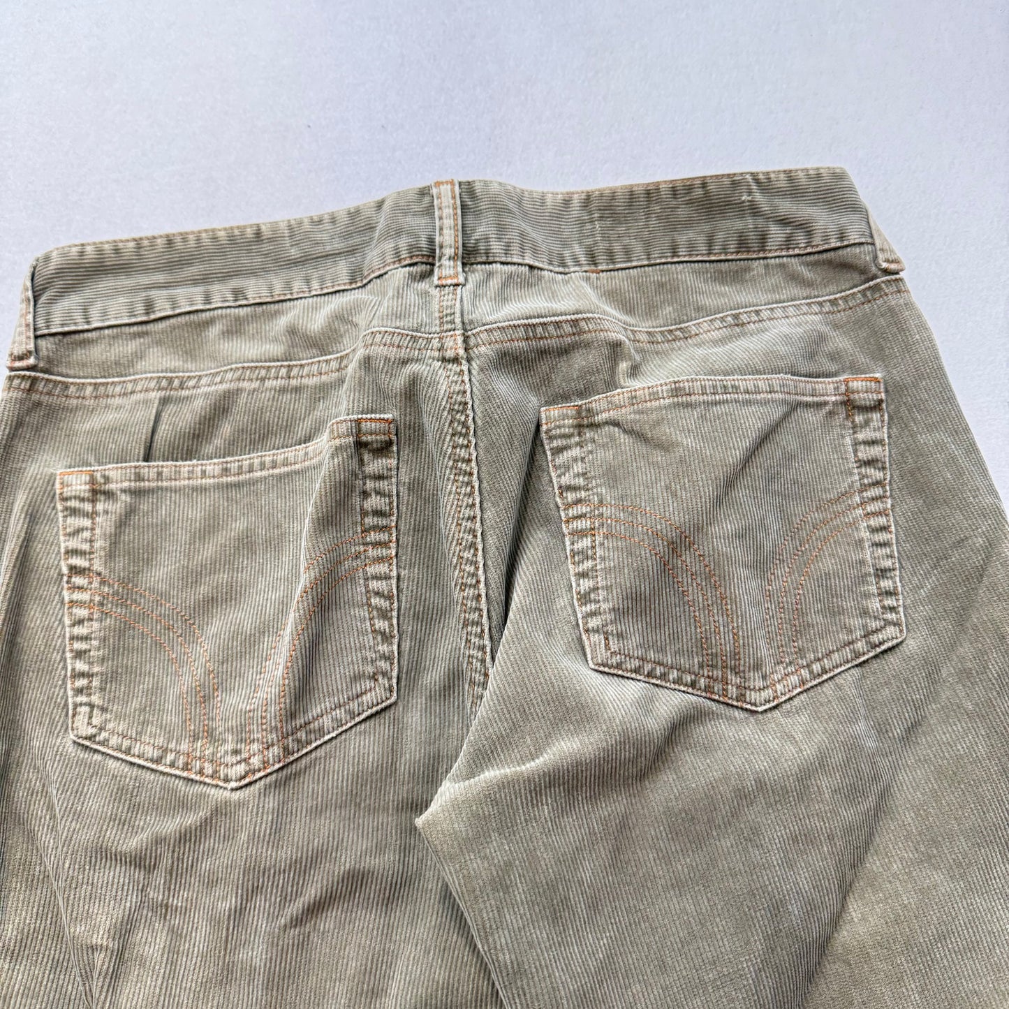 Hollister Women's Olive Green Corduroy Bootcut Pants 5-Pocket Design Size 5