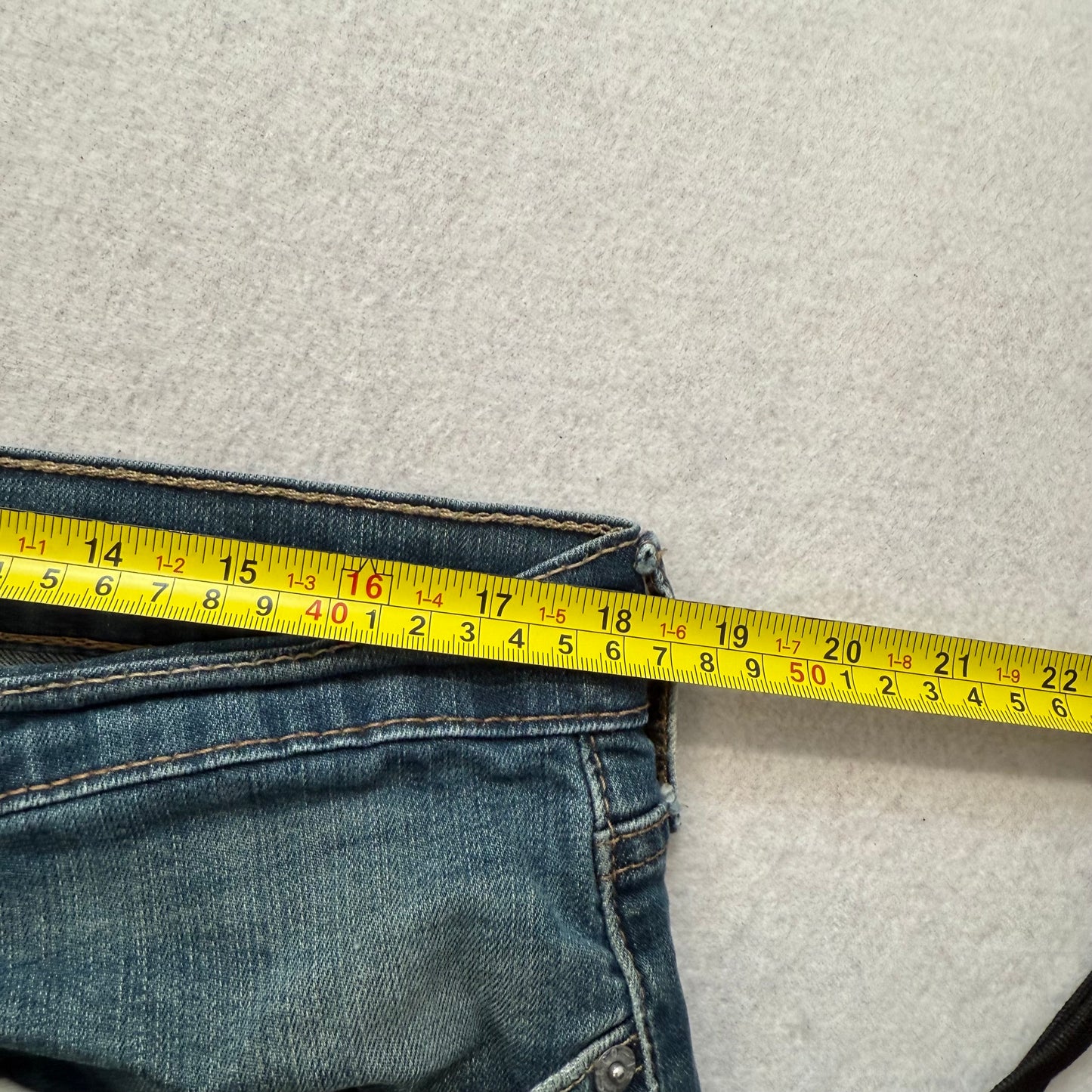 Levi's Strauss & Co. 559 Men's Medium Blue Denim Straight Wide Leg Jeans Size 36