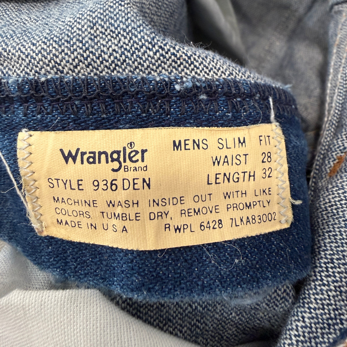 Vintage Wrangler 936DEN Slim Fit Cowboy Jeans Men's Dark Rinse USA Made Size 28x32 photo 3
