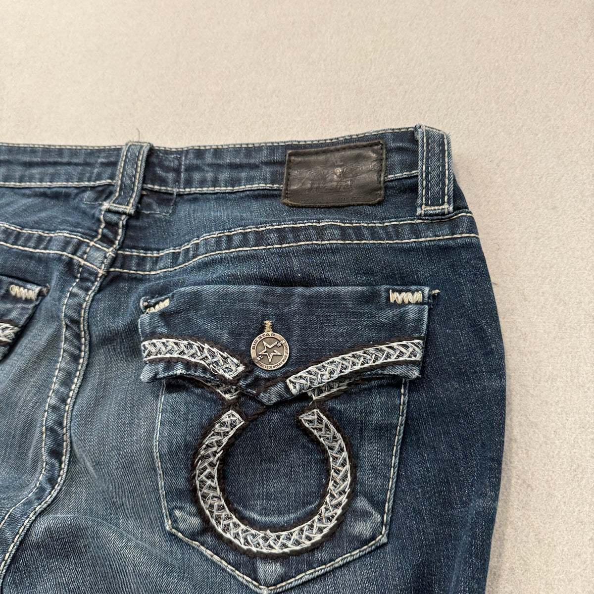 Big Star Miki Women's Blue Denim Flare Jeans Embroidered Back Pockets Size W34