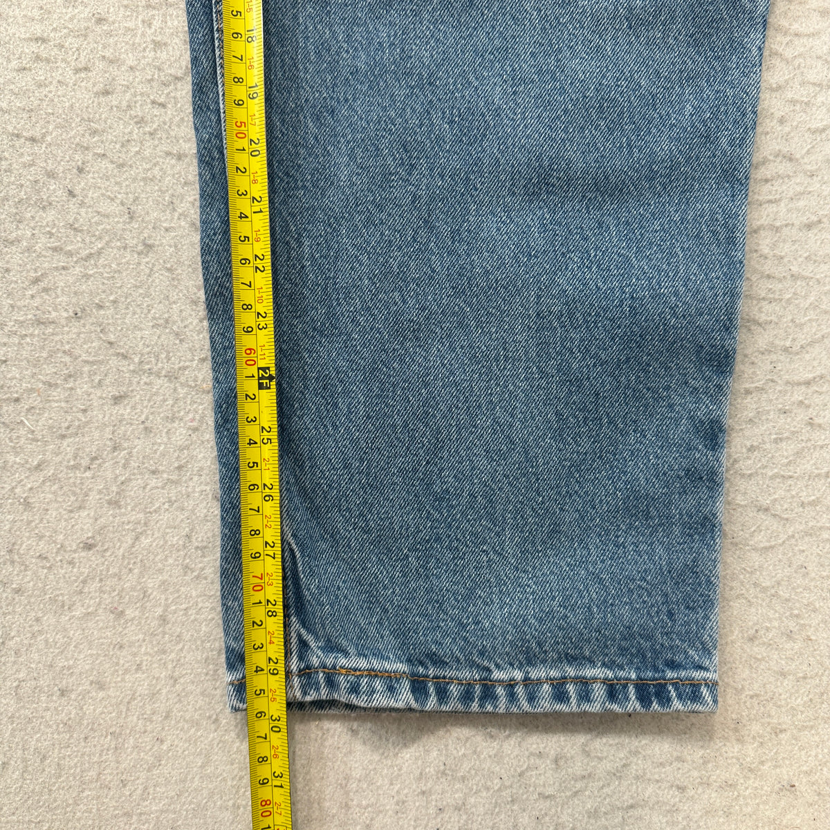 Levi's 540 Relaxed Fit Jeans Men's Medium Wash Blue Denim Five Pocket Size 44x30 photo 5