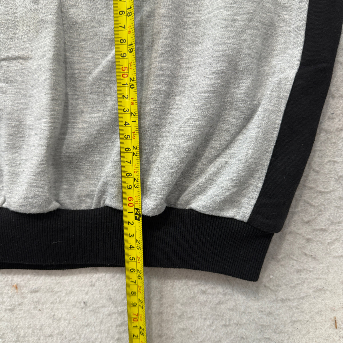 VTG LA Roulette Sports Men Gray Black Colorblock 1/4 Zip Sweatshirt Logo Size XL