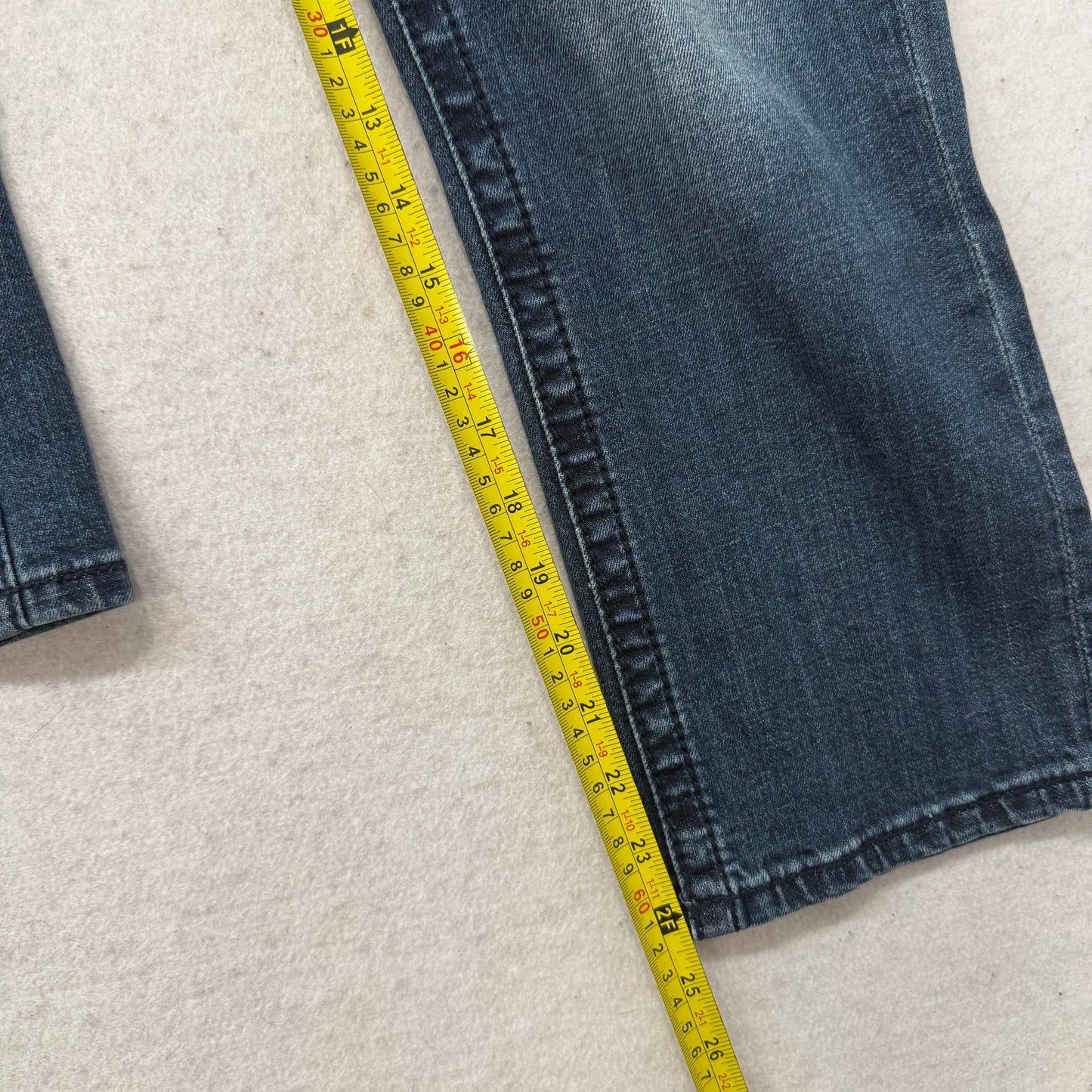 Miss Me Boyfriend Womens Dark Blue Denim Capri Jeans Sequins Flap Pocket Size 27