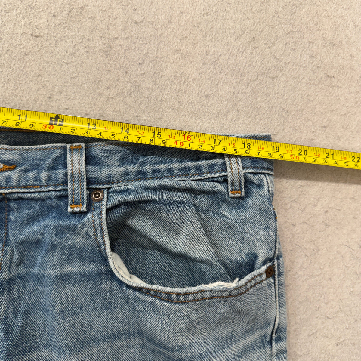 Kirkland Signature Light Wash Relaxed Jeans Size 38x30 photo 4