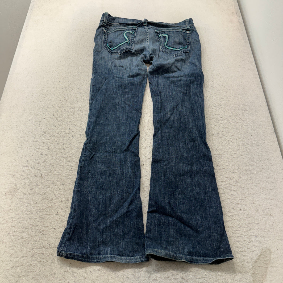 Rock & Republic Flare Jeans Women's Dark Wash Blue Denim Low Rise Size 30 photo 2