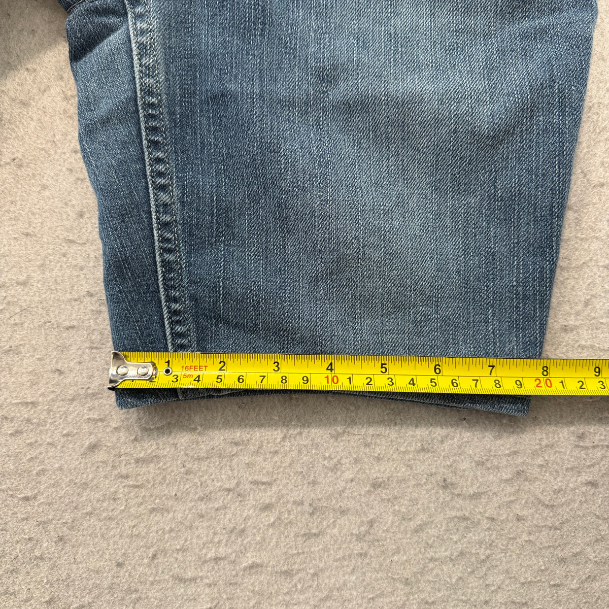 American Eagle Women's Blue Denim Bermuda Shorts Medium Wash Casual Size W28