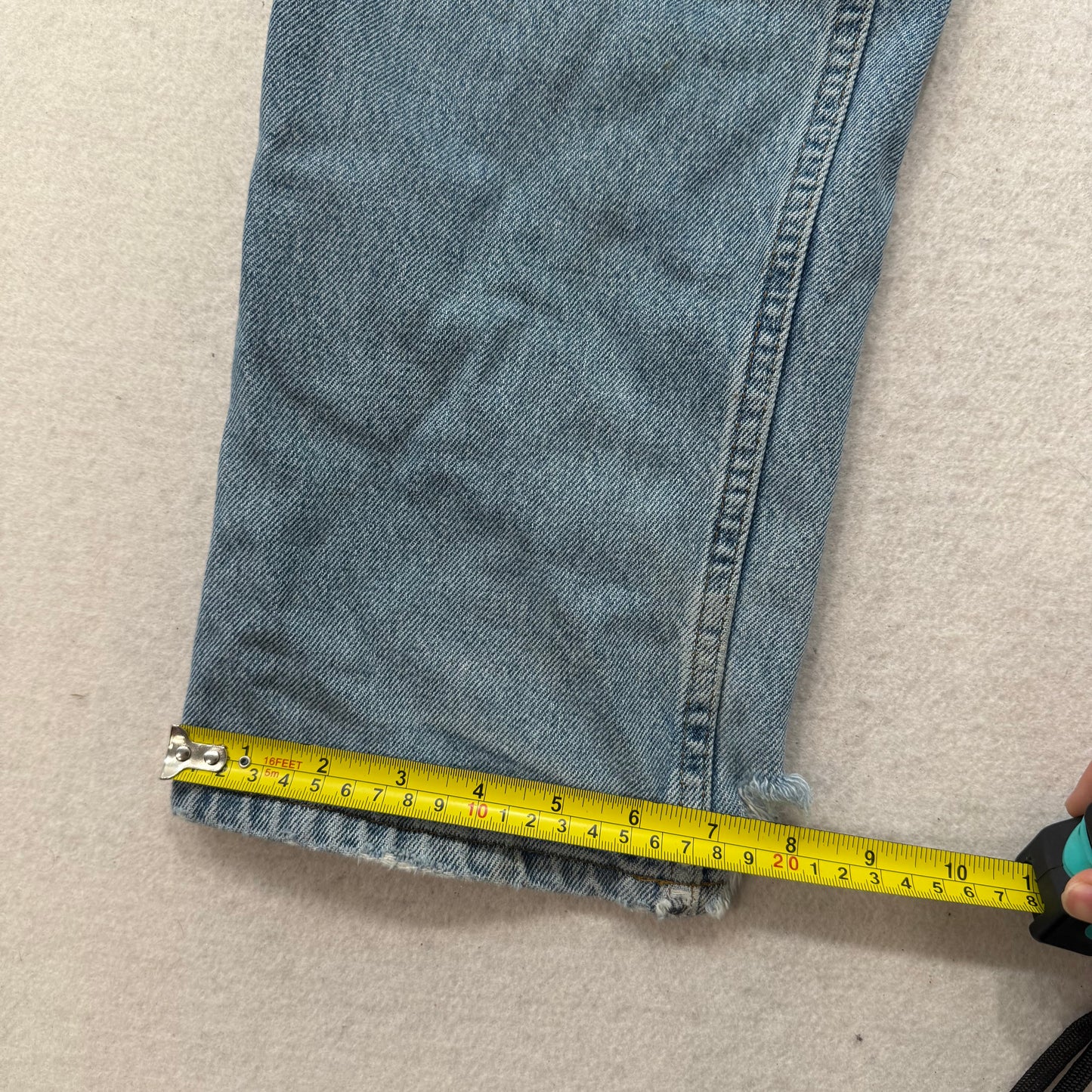 L.L. Bean Men's Light Wash Blue Denim Natural Fit Jeans Classic Raw Hem Size 34