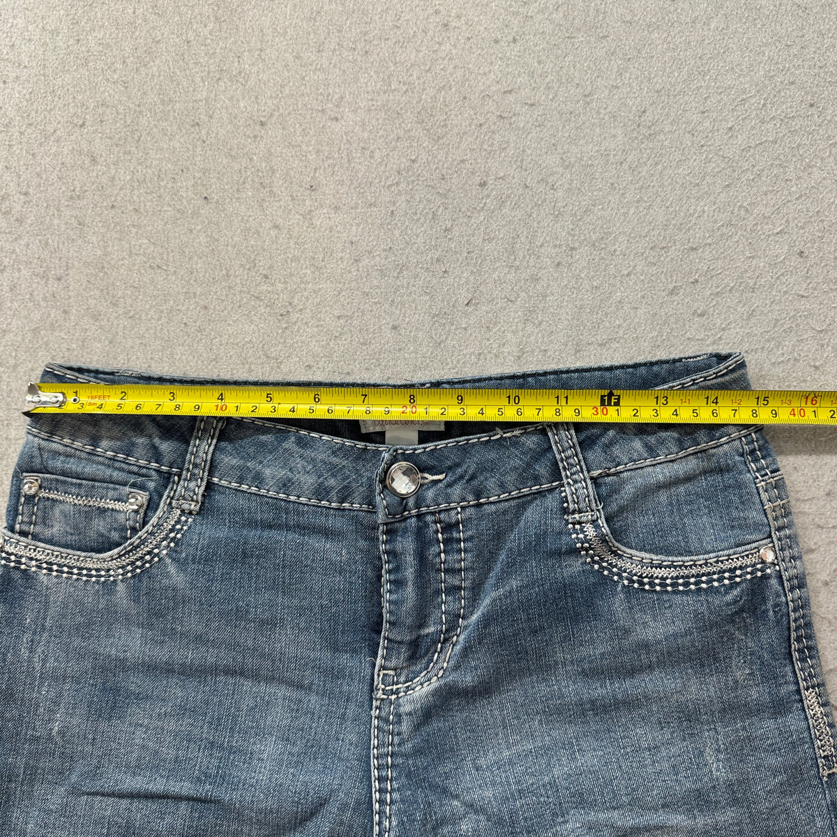 Xhilaration Bermuda Denim Shorts Women's Medium Wash Flap Pockets Size XL photo 4