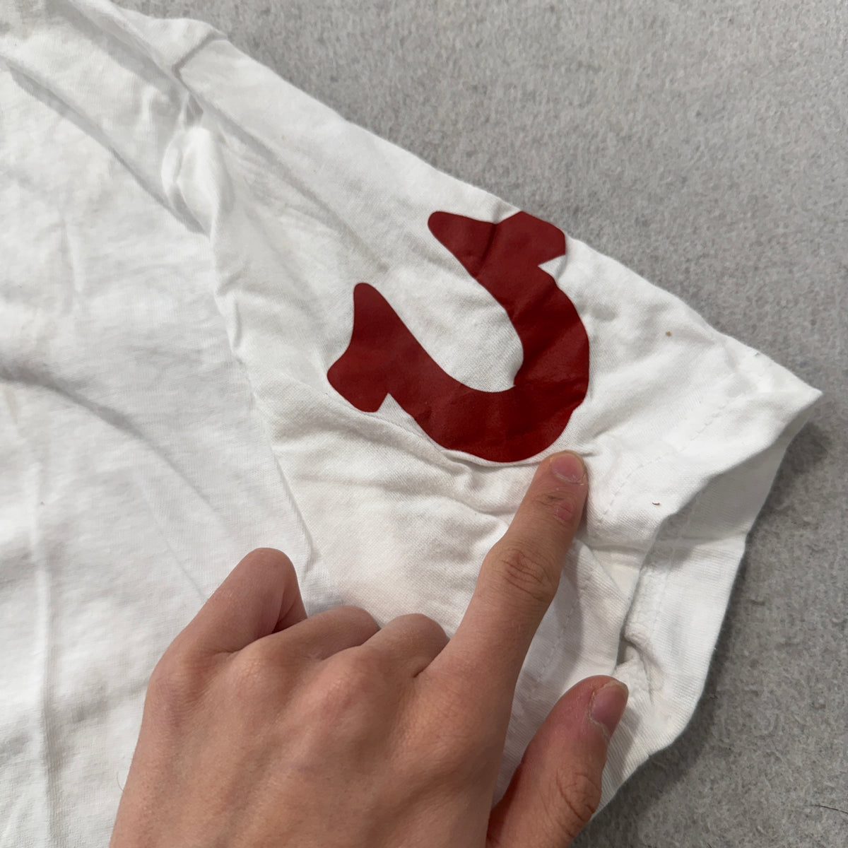 True Religion Red Horseshoe Logo Crew Neck T-Shirt White Size L photo 6
