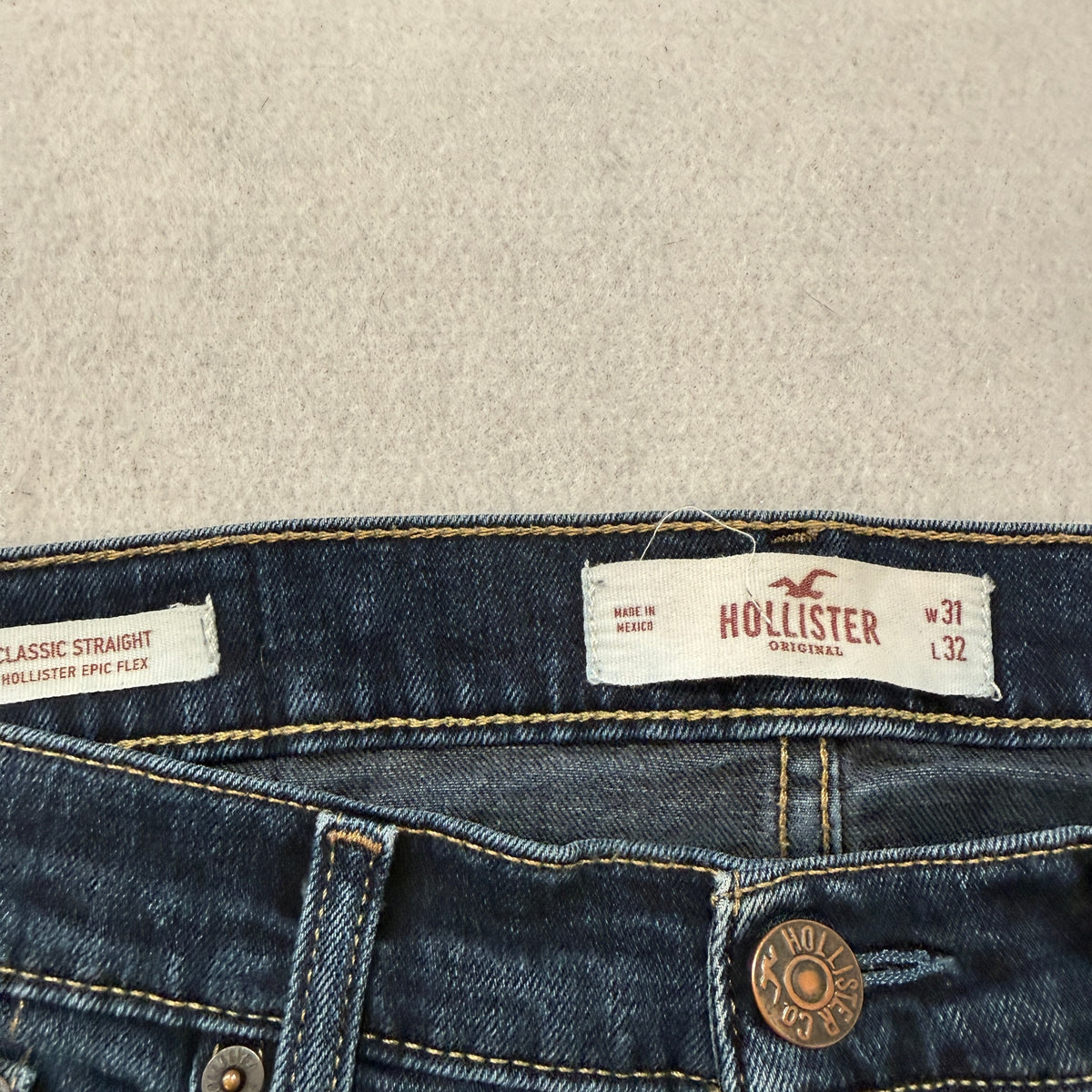 Hollister Classic Straight Dark Wash Jeans Size 31x32 photo 3