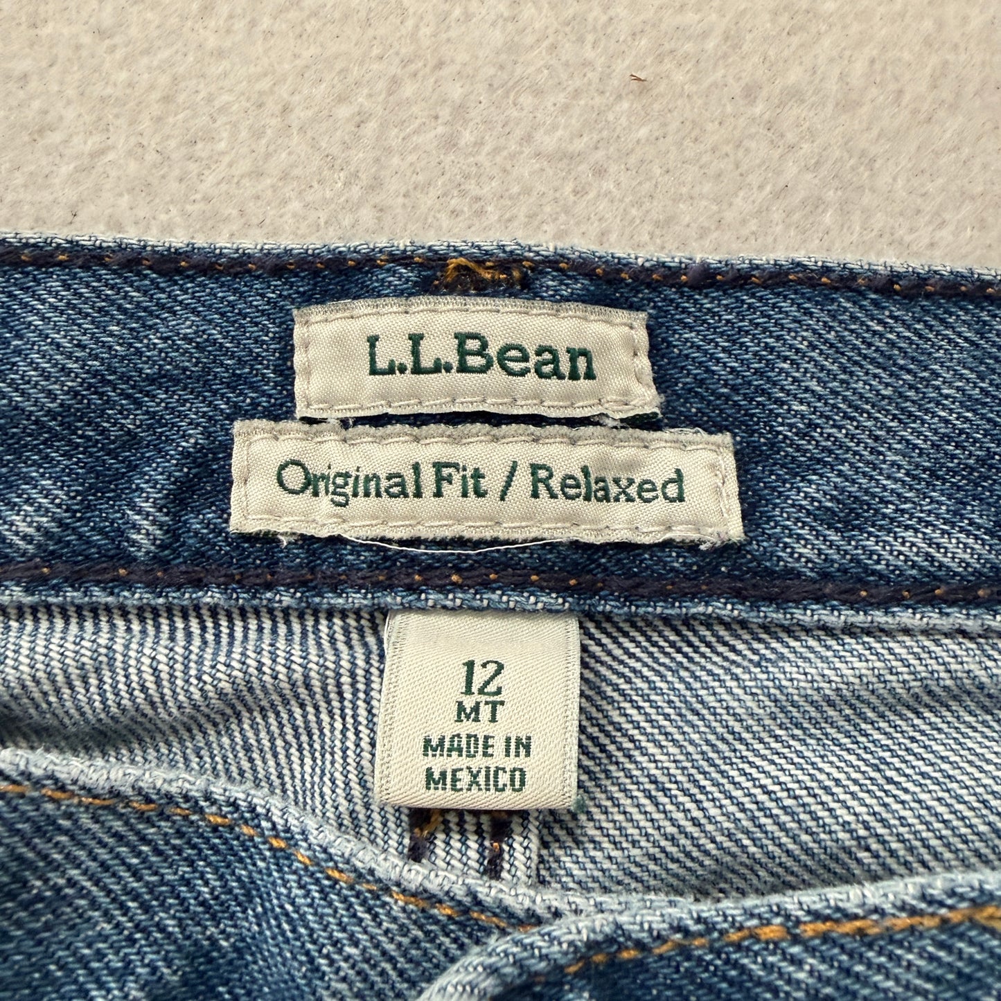 L.L.Bean Women's Blue Denim Jeans Original Fit Zip-Fly Pockets Classic Size 12MT