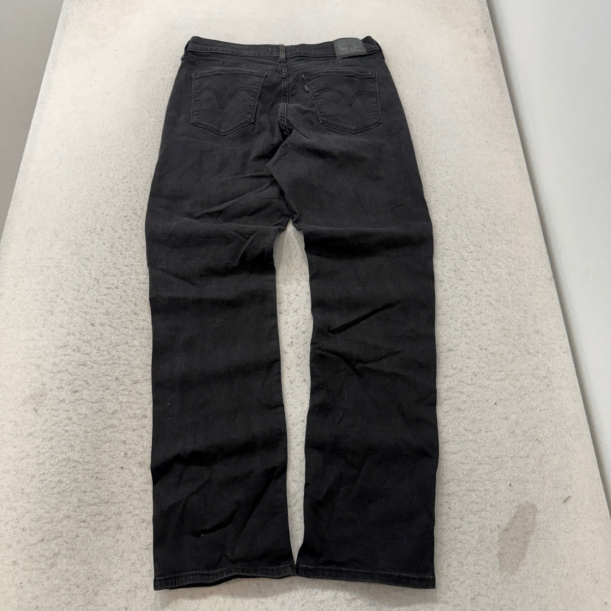 Levi's Denim Jeans Men's Black Wash Straight Leg Five Pocket Classic Size 30x32 photo 2