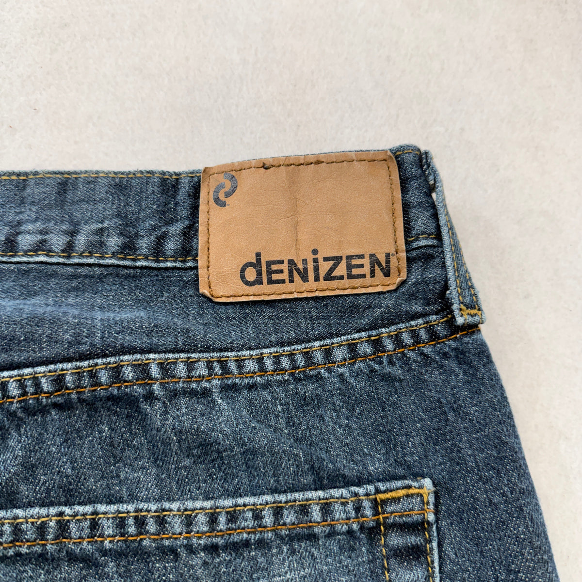 Denizen Loose Fit Dark Wash Jeans Size 34x32 photo 3