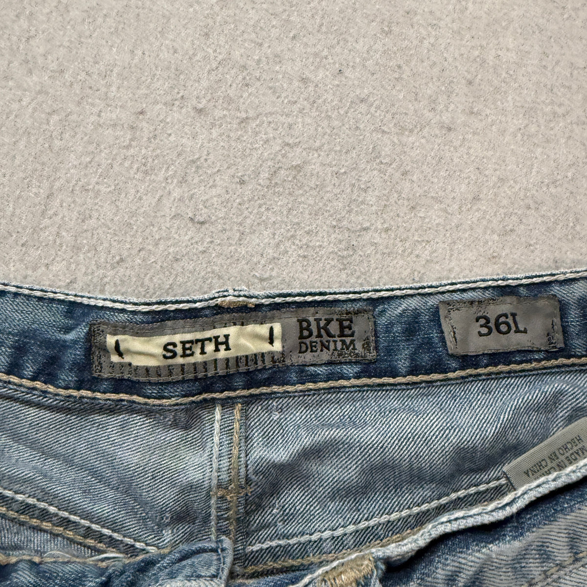 BKE Seth Light Wash Distressed Jeans Size 36 photo 3