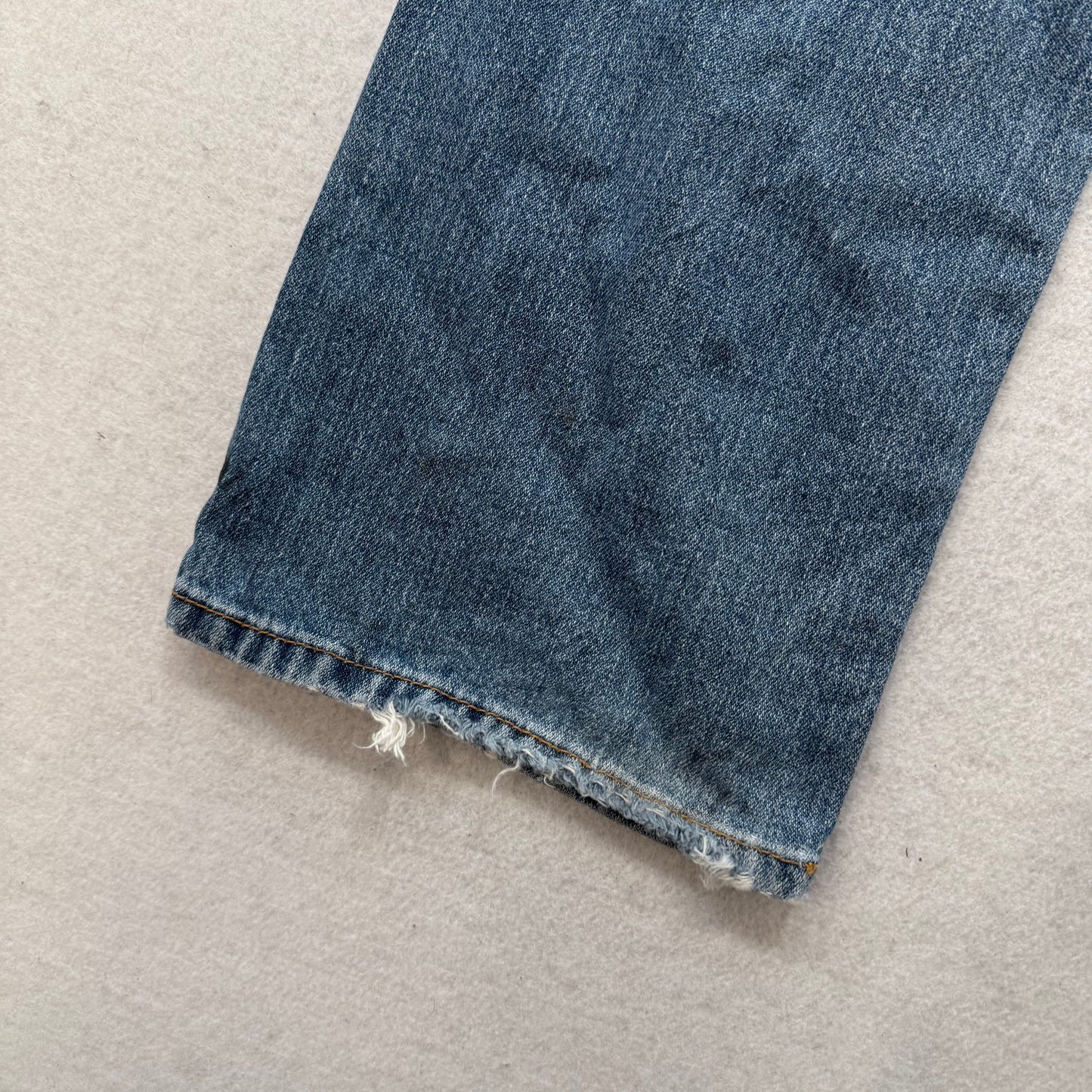 Urban Pipeline Men's Medium Wash Blue Denim Relaxed Straight Leg Jeans Size 34