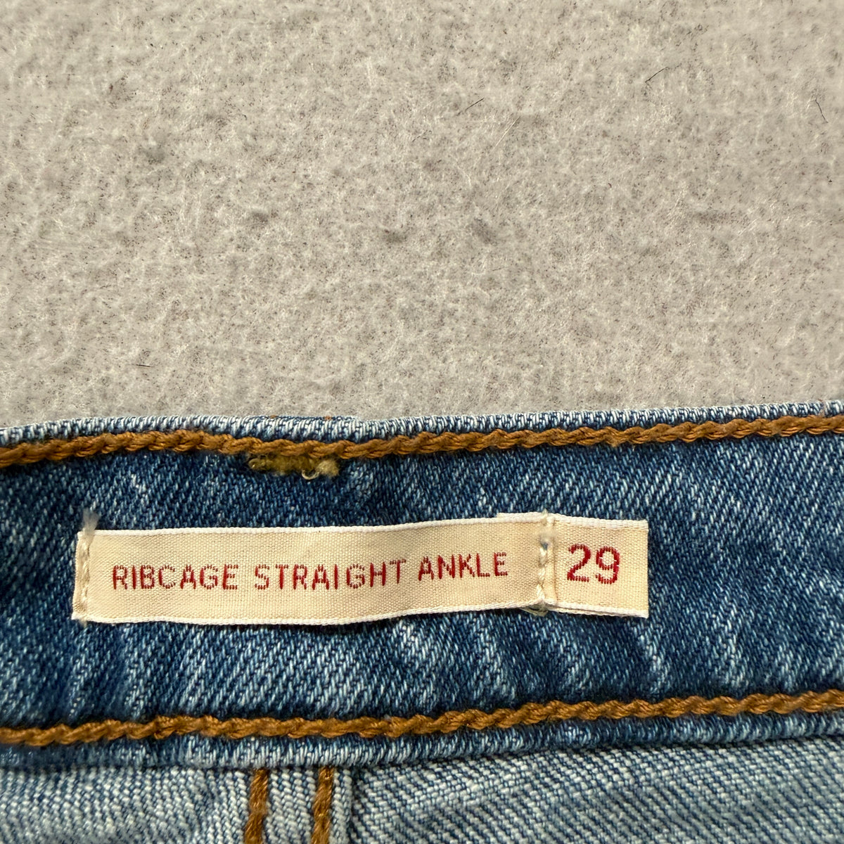 Levi's Ribcage Straight Ankle Jeans Women's Medium Wash High Rise Size 29x29 photo 3