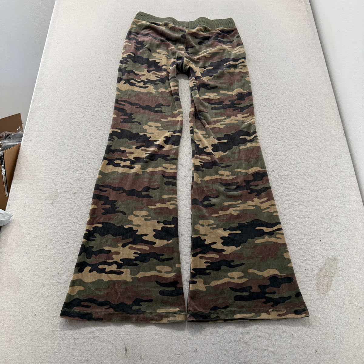 Vintage Juicy Couture Women's Camo Print Velour Flared Leg Track Pants Y2K Size S