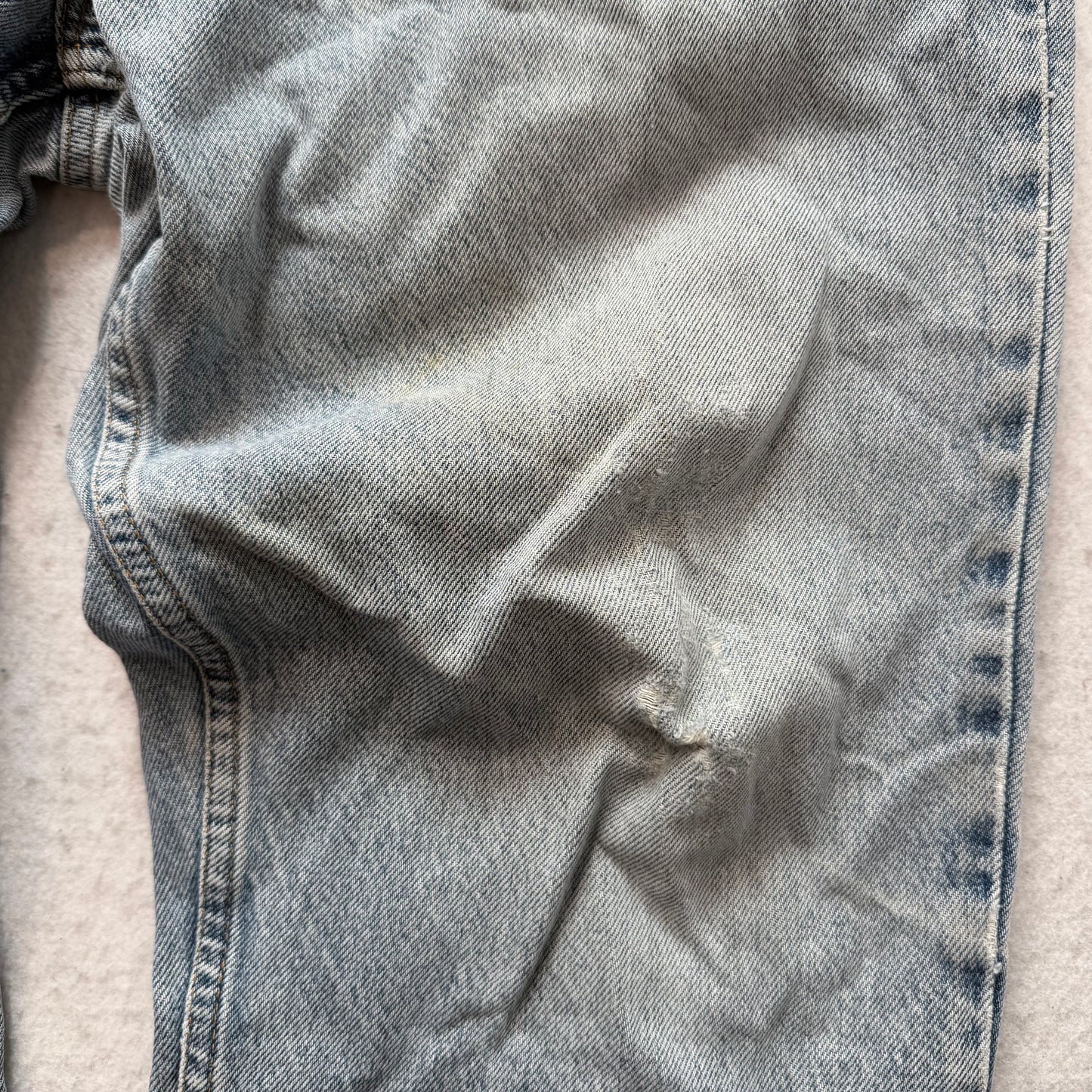 Tommy Hilfiger Men's Light Wash Blue Denim Baggy Straight Leg Jeans Size 36