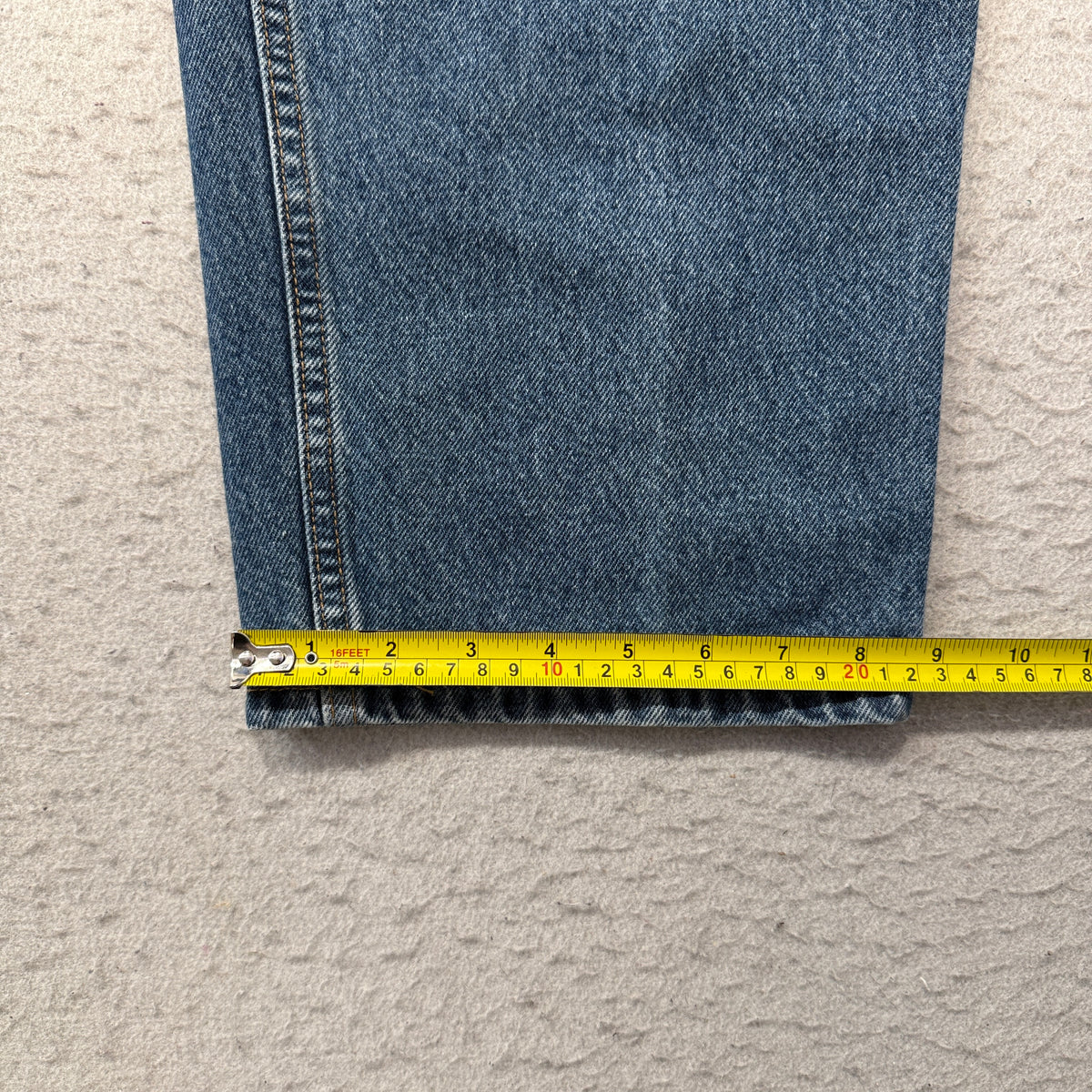 Levis 550 Relaxed Fit Medium Wash Jeans Size 42x30 photo 7