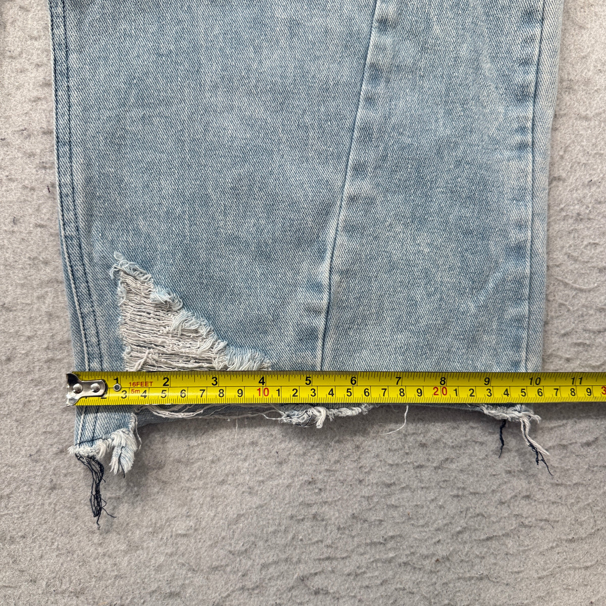 Unbranded Womens Light Wash Wide Leg Distressed Jeans Size 6 photo 6