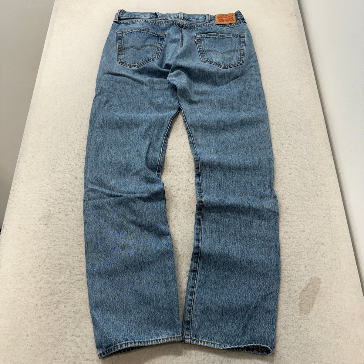 Levi's 501 Original Fit Jeans Men's Light Wash Blue Button Fly Straight Size 38x36 photo 2