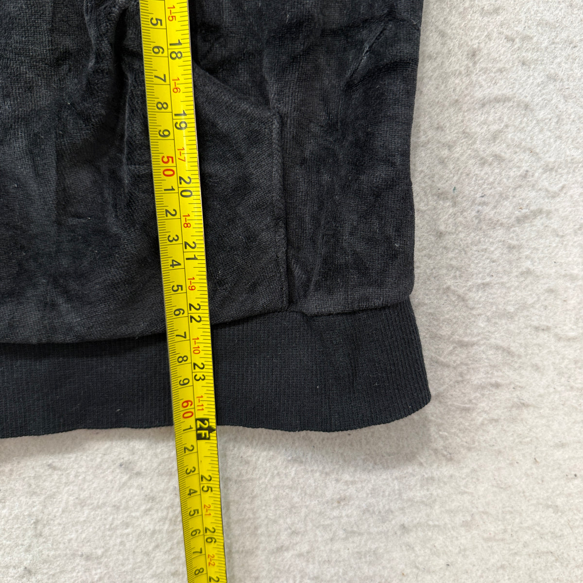 Juicy Couture Women's Black Zip-Up Hoodie Pockets Drawstring Classic Y2K Size M
